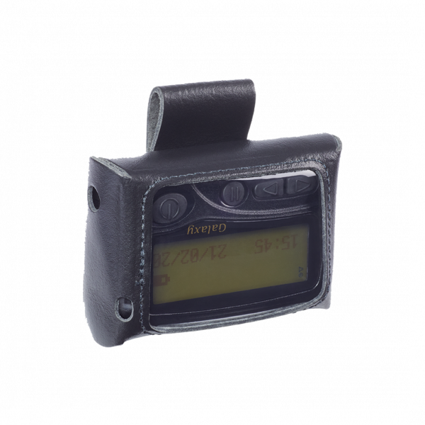 Lederen holster t.b.v. Galaxy. Uitvoering drukknoop